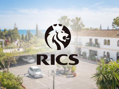 Christopher Clover, Fellow Eminent bei RICS, & Panorama, eine durch RICS akkreditierte Agentur