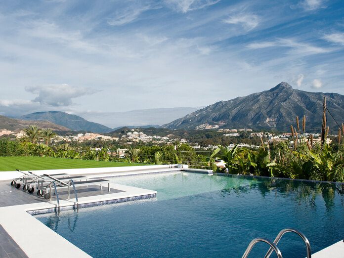 Panorama Independence Policy. View of La Concha Mountain from a villa in Marbella