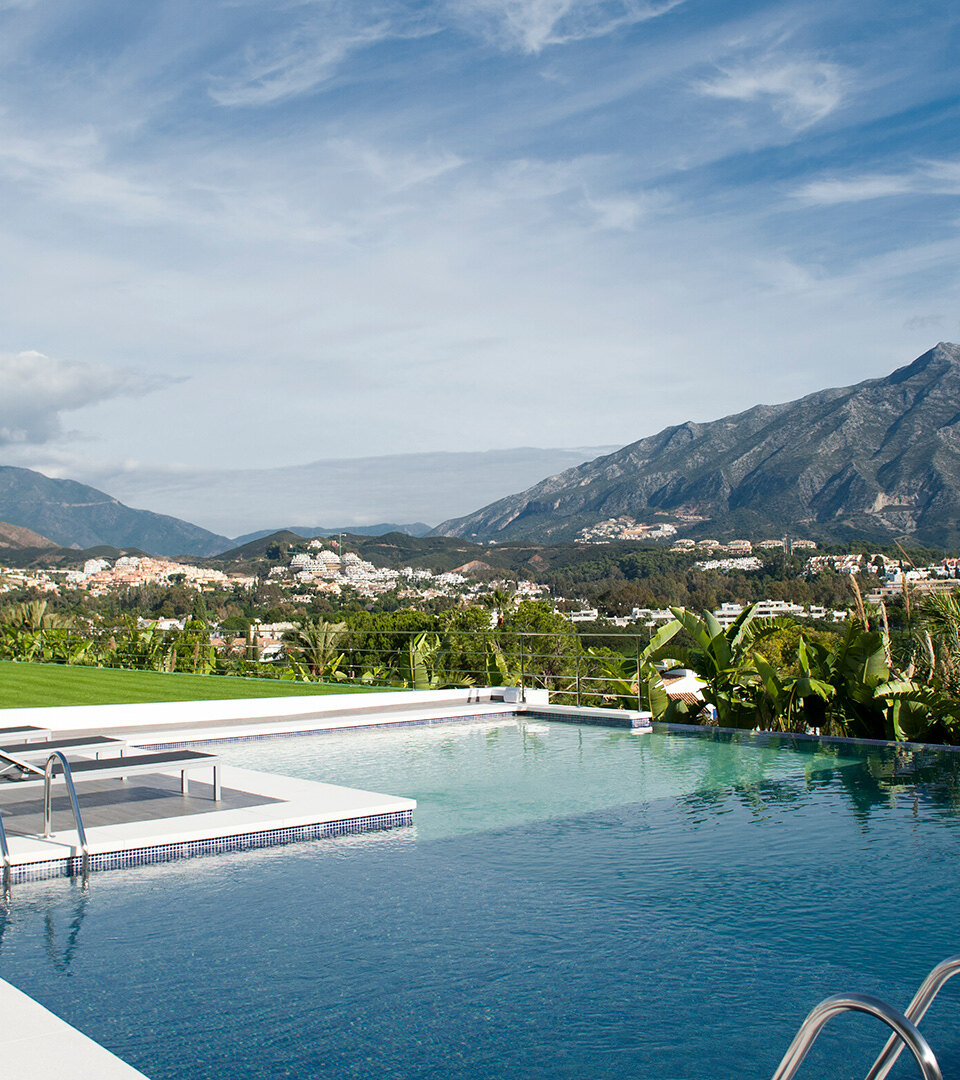 Panorama Independence Policy. View of La Concha Mountain from a villa in Marbella