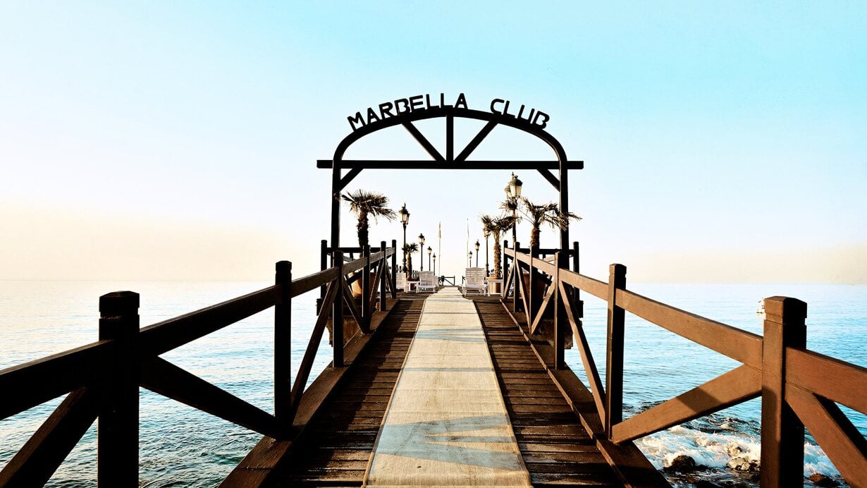 Los inicios del Marbella Club. Muelle del Marbella Club.