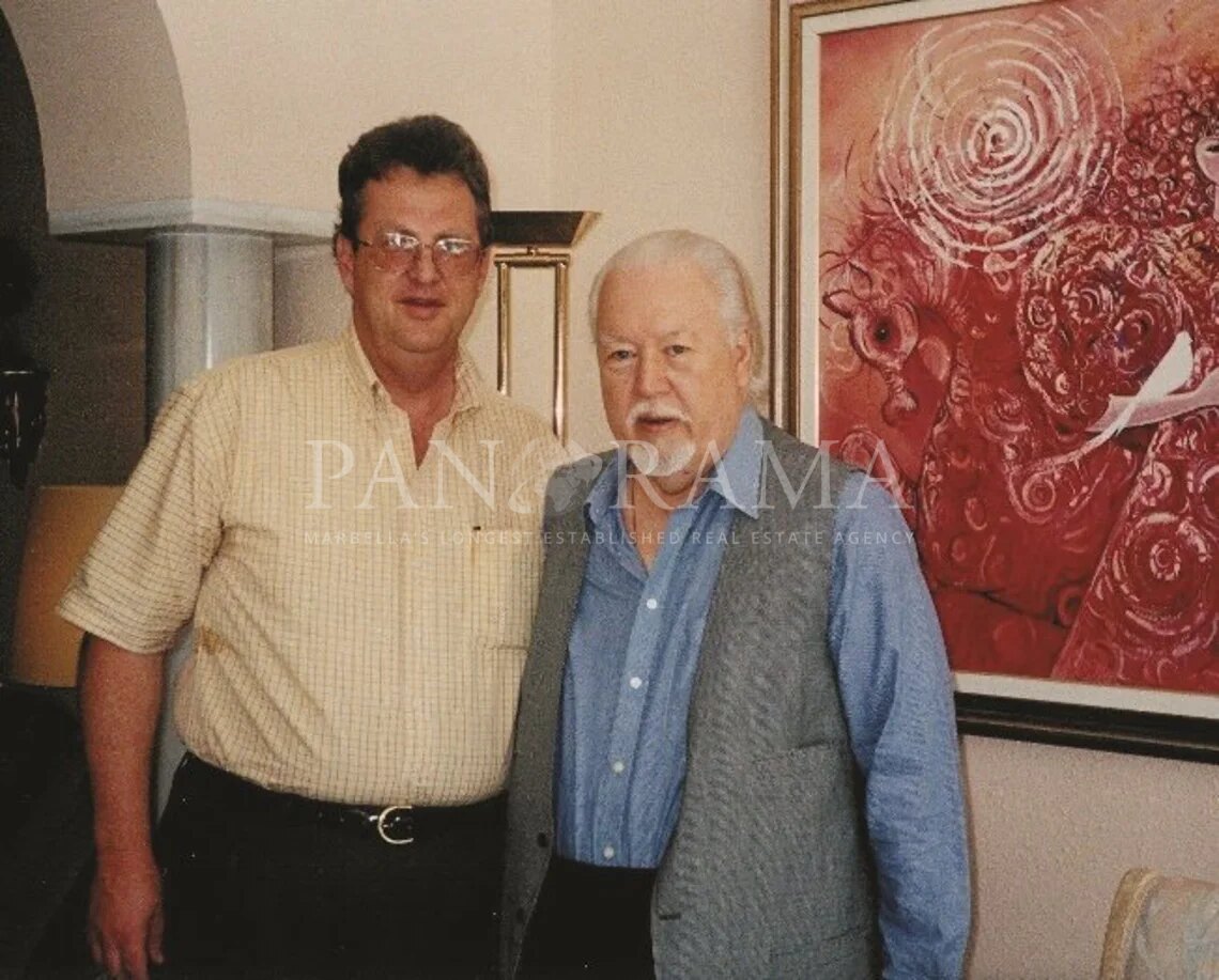 Chris with H.E. Sheikh Kamal Adham in 1998.