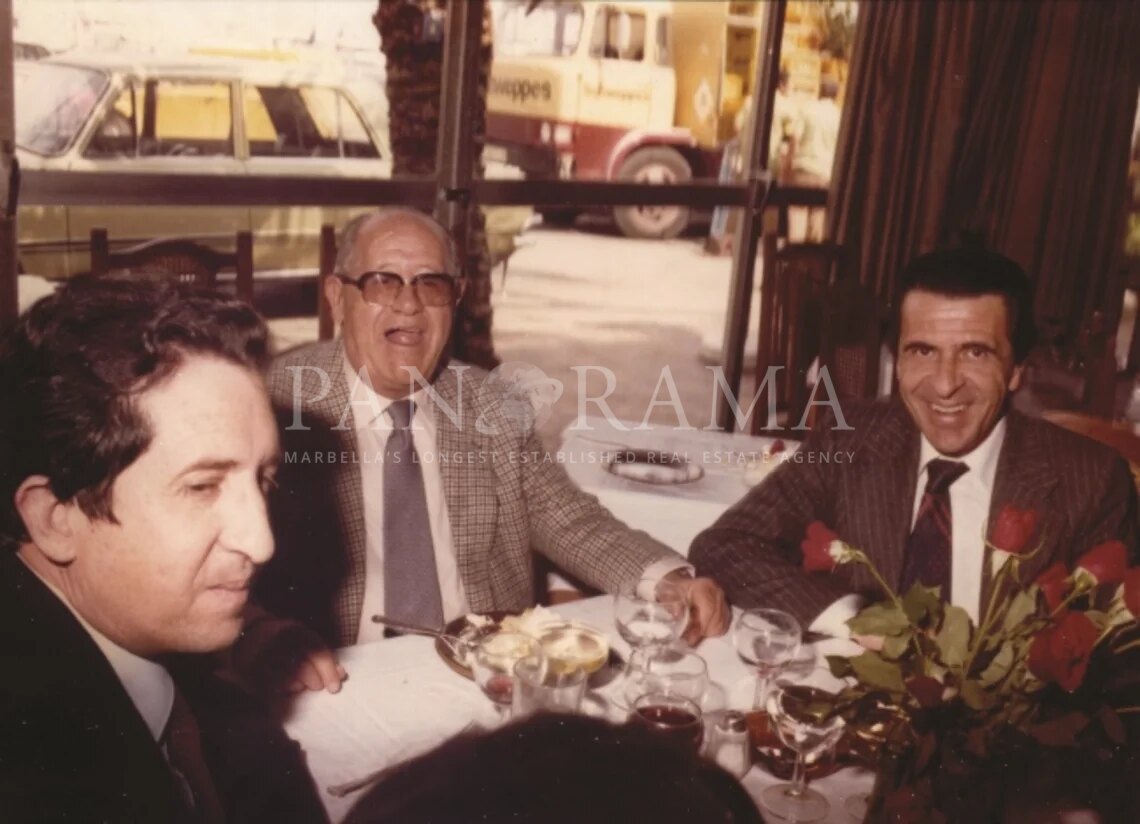 Isidro Sierra Muñoz, Luis Oliver Sacristán & Julio Fernández Nespal.