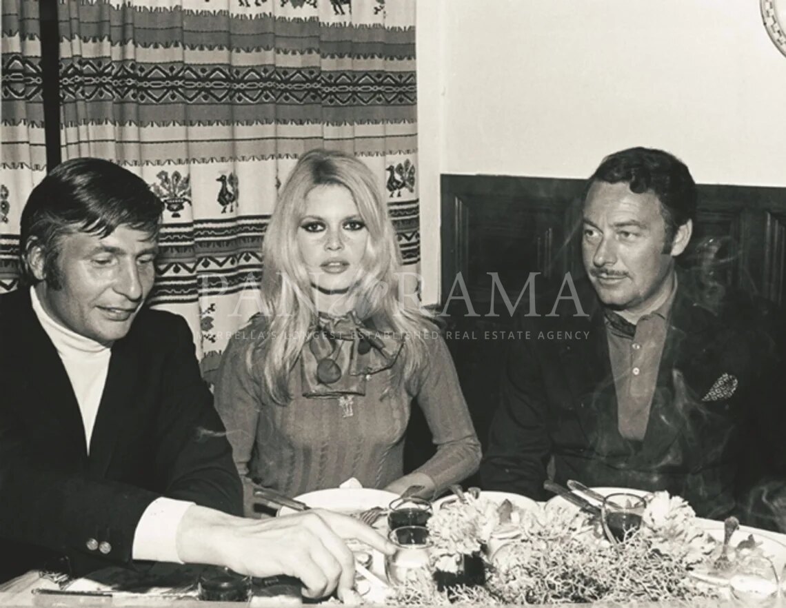 Gunter Sachcs, Brigitte bardot, Prince Alfonso von Hohenlohe at the Hotel Marbella Club