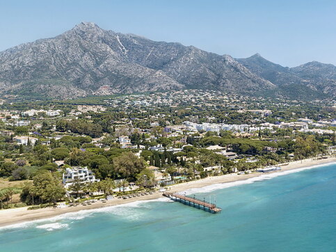 Marbella Golden Mile: One of the most famous and luxurious areas of Marbella