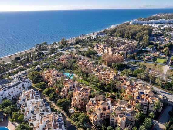 Vista aérea de San Pedro de Alcántara playa