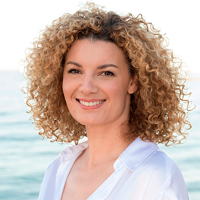 Samia Mohamdi. Immobilienberaterin bei Panorama Properties Marbella