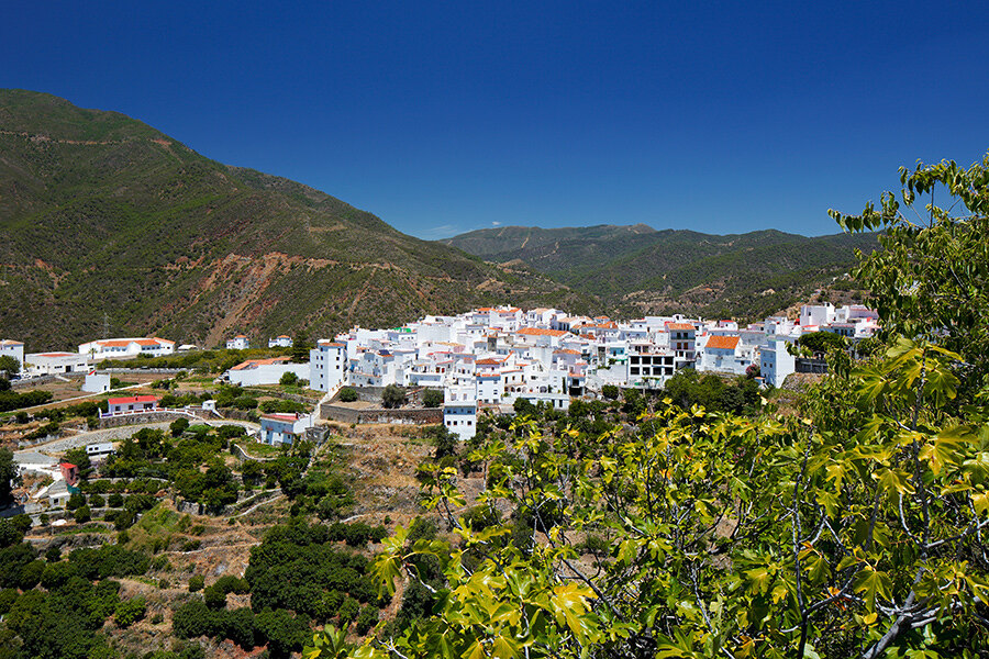 Istán Road. View of the Village of Istán.