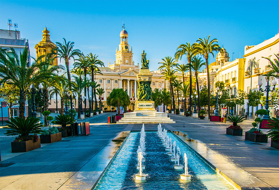 La Plaza de San Juan de Dios, the primary square in Cadiz, is also called Corredera Square