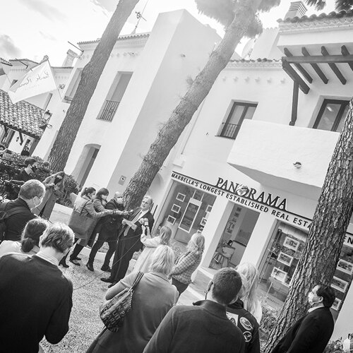 Local and international press on the day of the inauguration of Panorama's office in Puente Romano