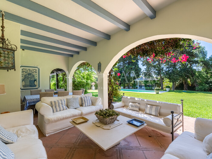 Casa familiar muy amplia en una encantadora zona residencial al este de Marbella