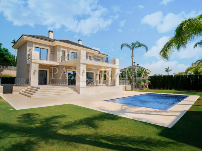 Hermosa villa en la prestigiosa zona residencial de Los Flamingos