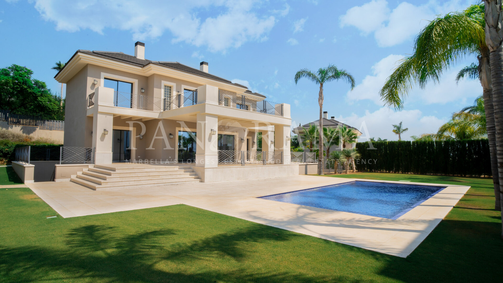 Beautiful Villa in the prestigious residential area of Los Flamingos