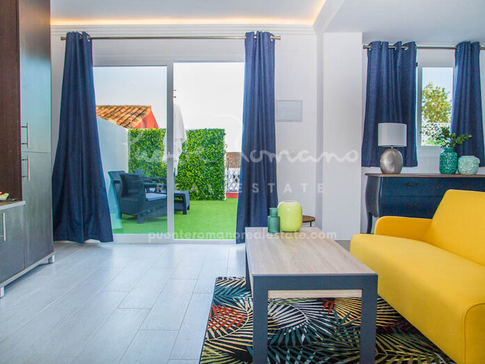Prime Investment Opportunity on Marbella’s Golden Mile - 6 touristic apartments and a restaurant/salon