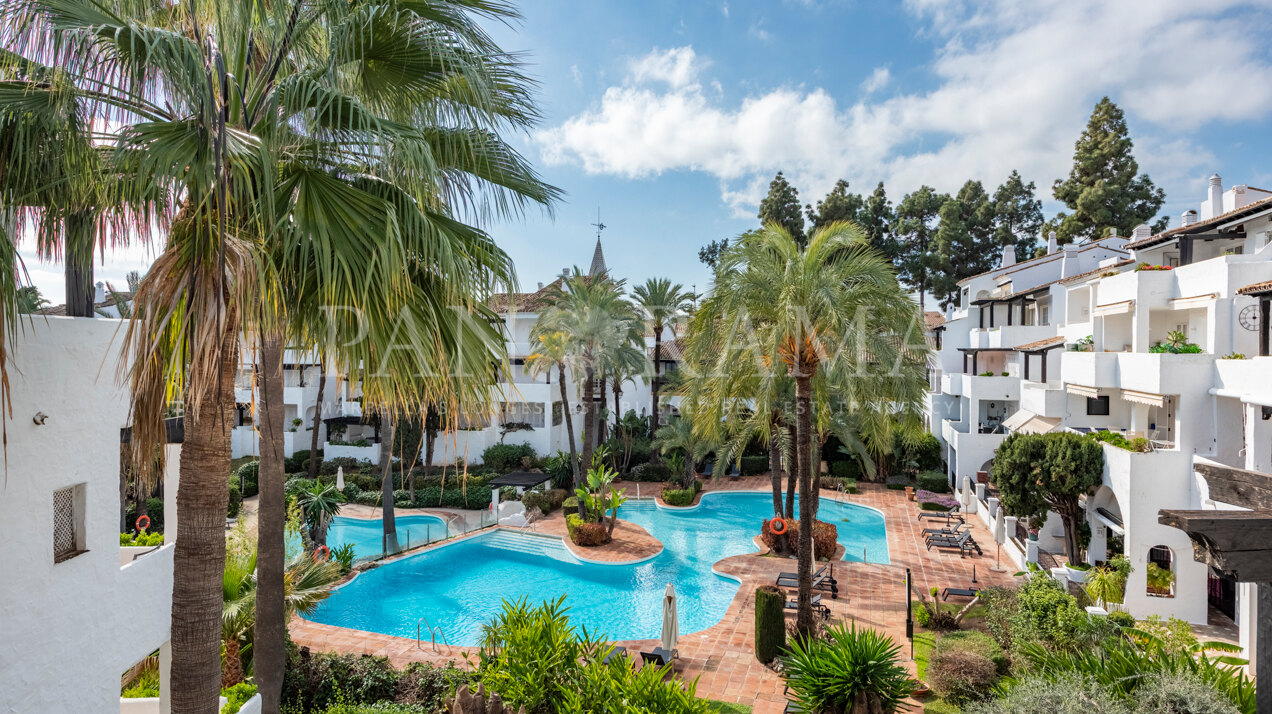 Penthouse in the iconic Puente Romano Resort complex