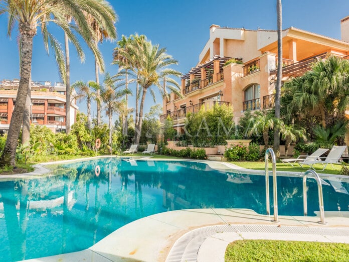 Unique beachfront apartment close to Puerto Banús