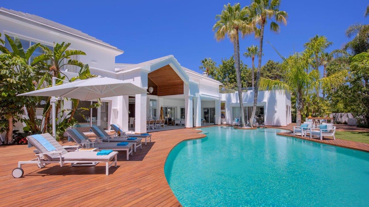 Villa élégante dans le prestigieux quartier de Guadalmina Baja