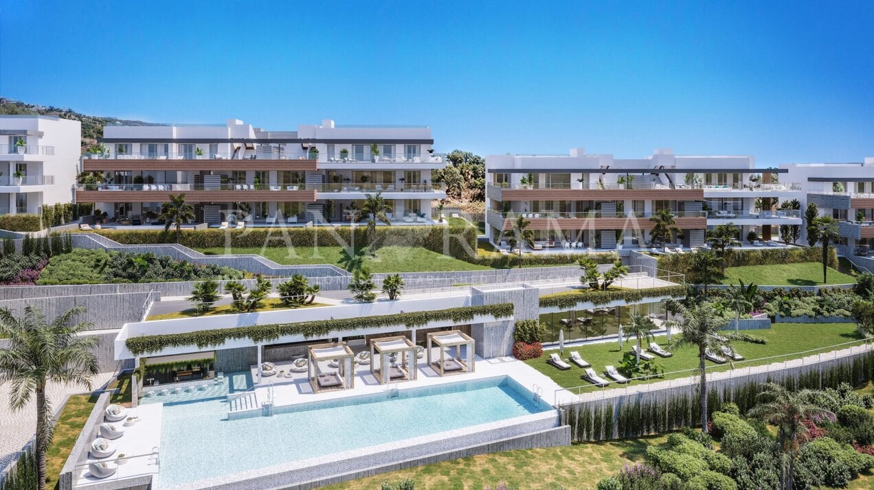 Brand-new complex with panoramic views to the sea and the mountains