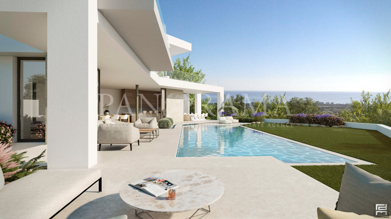 Beachside contemporary villas with sea views in East Marbella