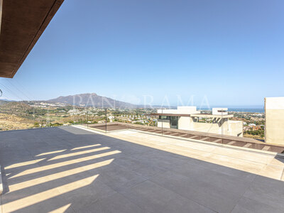 Villa ultramoderna con vistas al mar en La Alqueria de Benahavís