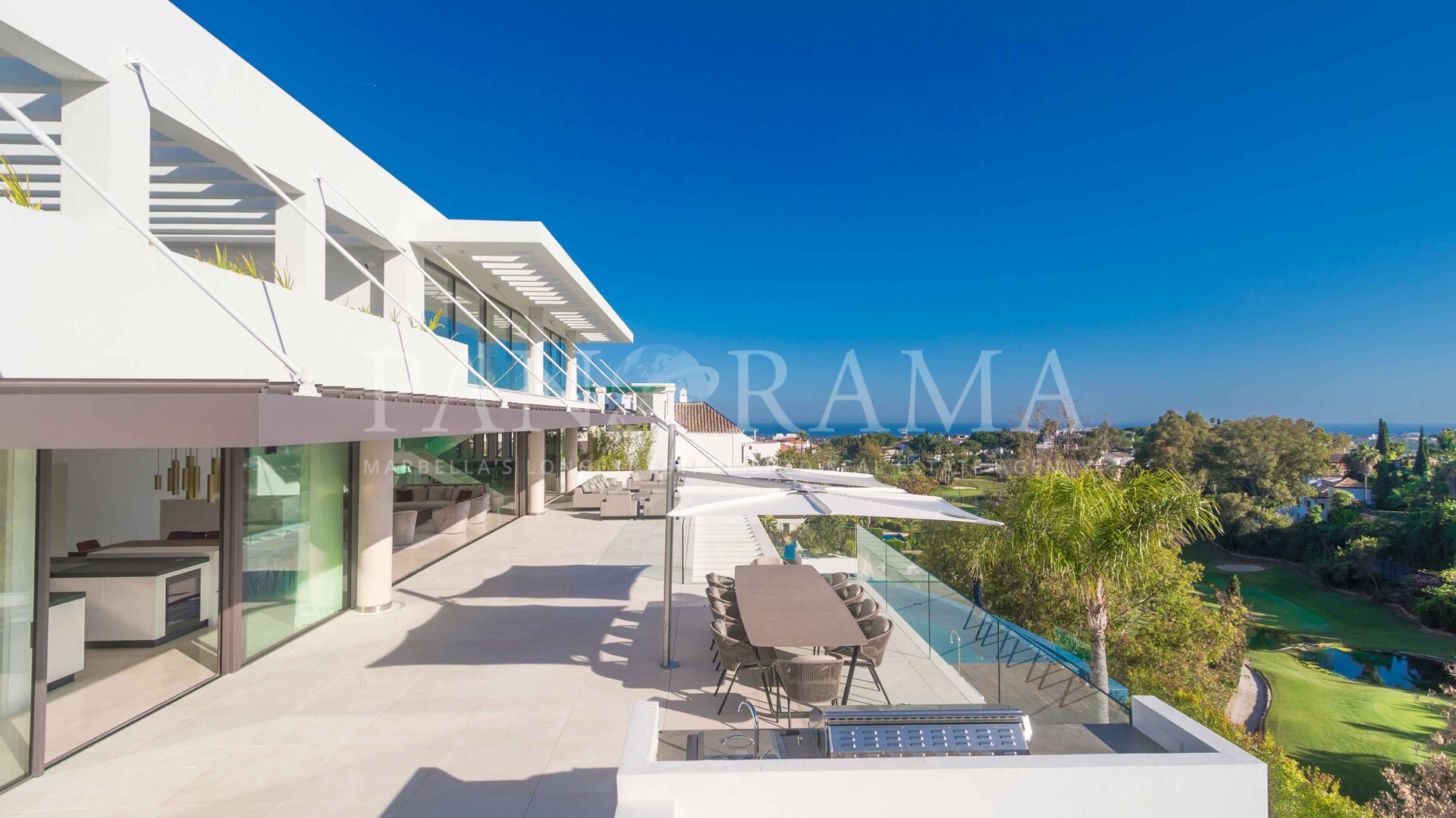Brand-new villa with panoramic views in La Quinta