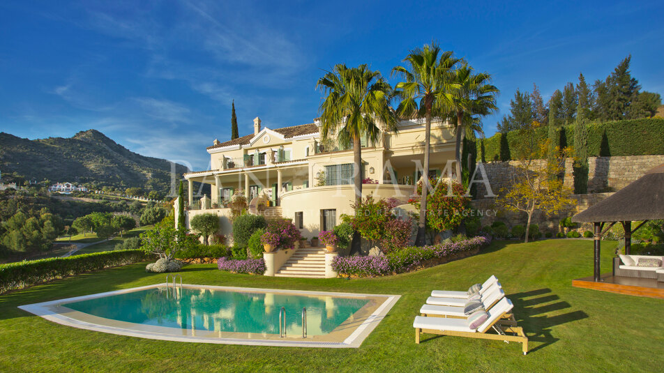 Elegante Villa in prestigeträchtigem Golfresort in Benahavís