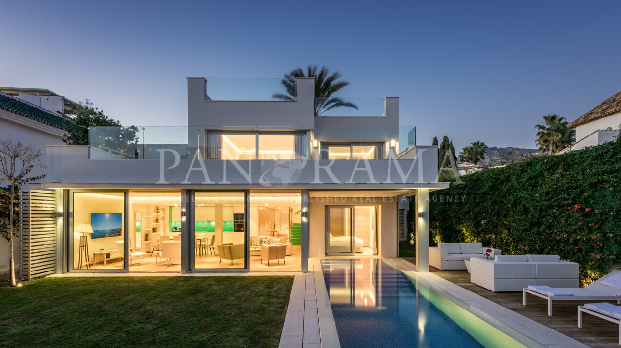 Unieke villa op de tweede lijn van het strand in het prestigieuze Puente Romano Hotel