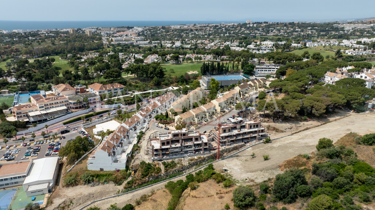 Nieuwbouwgemeenschap met premium voorzieningen in Nueva Andalucía