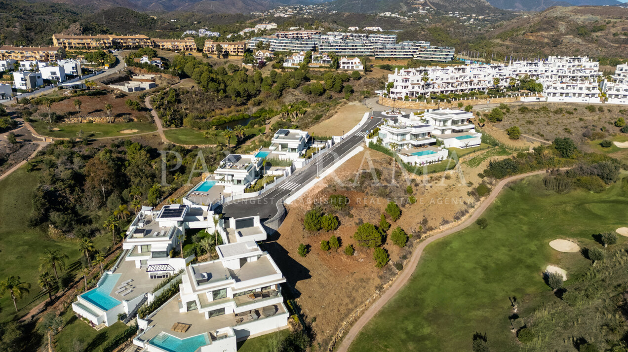 Spektakuläre Entwicklung von 6 Villen mit Meerblick in La Resina Golf, Estepona