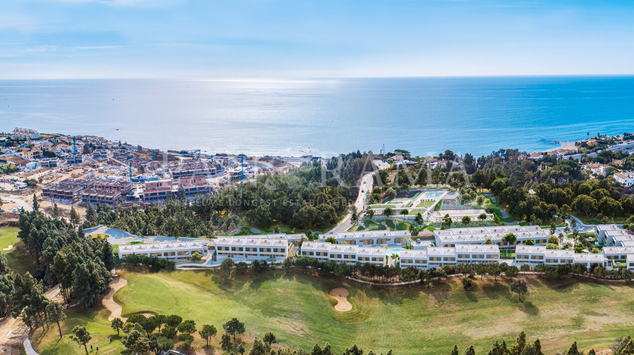 Spacious townhouses walking distance to the beach in Mijas Costa