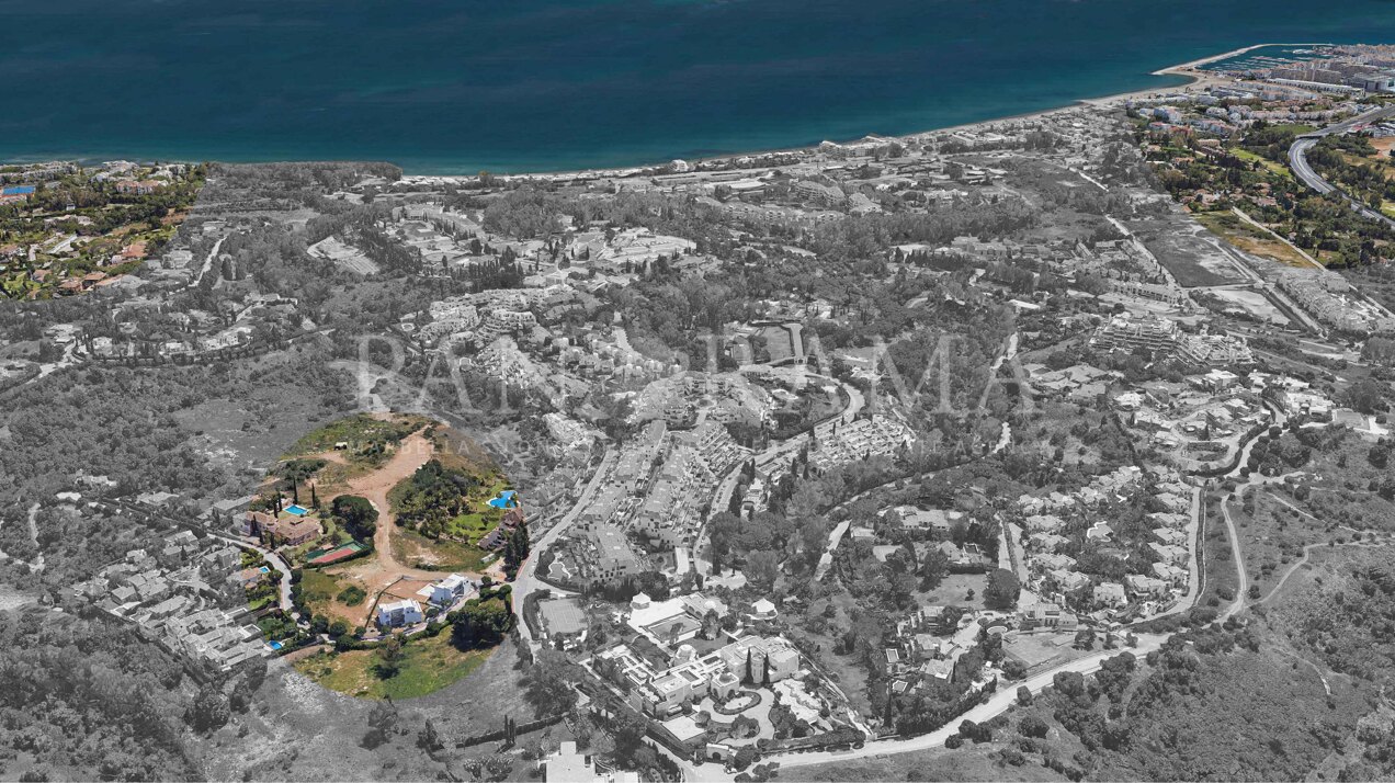 Exclusive plot with project with stunning sea views in Lomas del Marbella Club