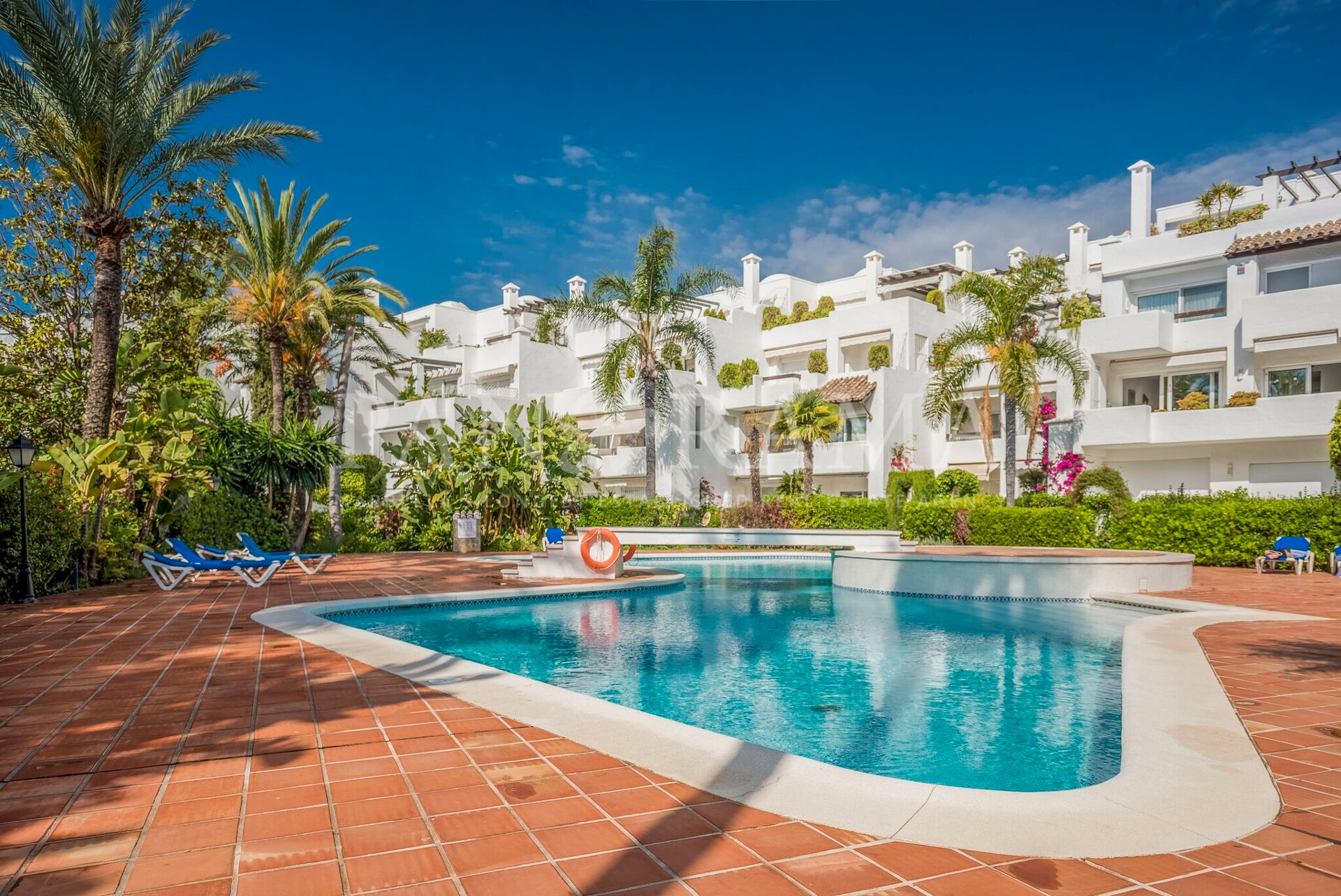 Prachtig appartement aan het strand dicht bij het centrum van Marbella