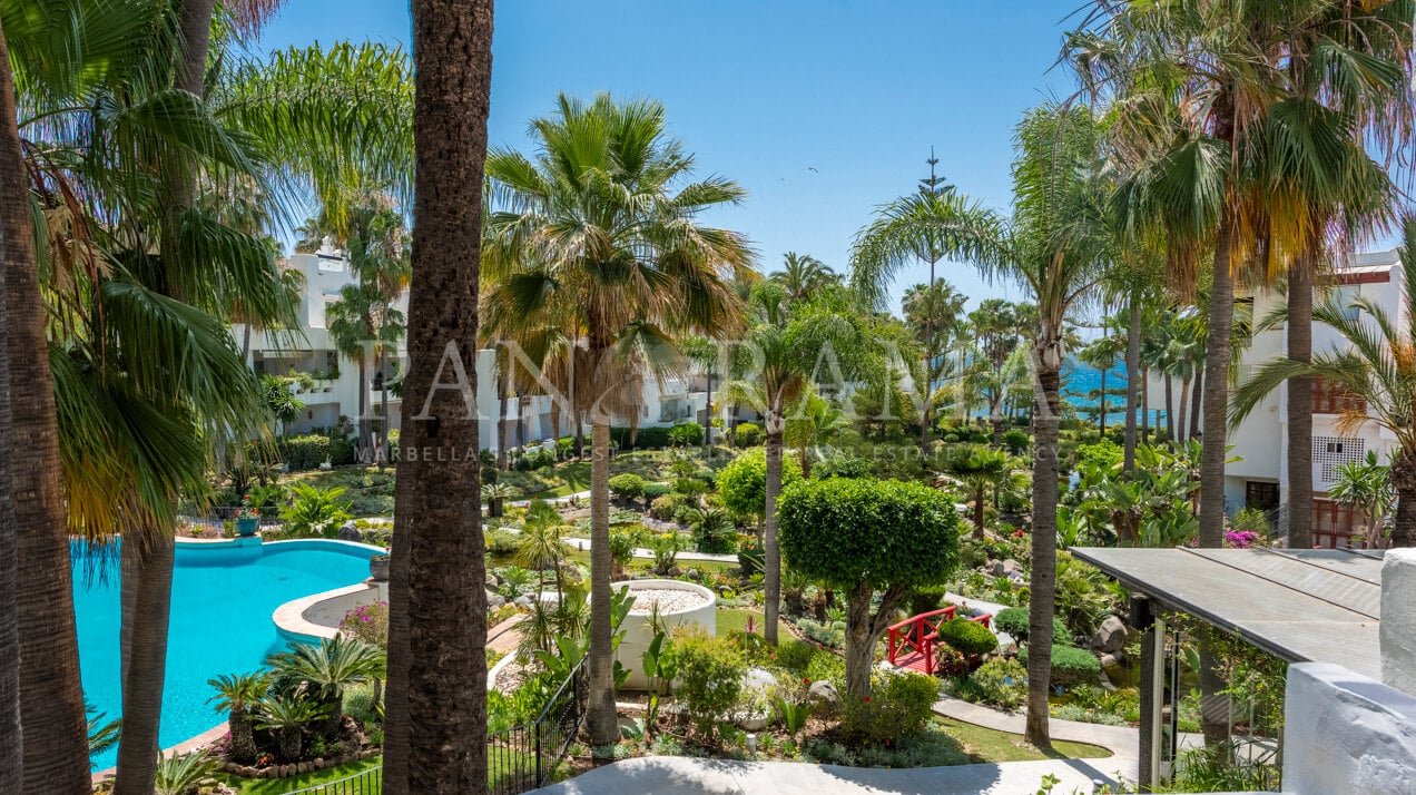 Immaculate and spacious apartment in Marina Puente Romano