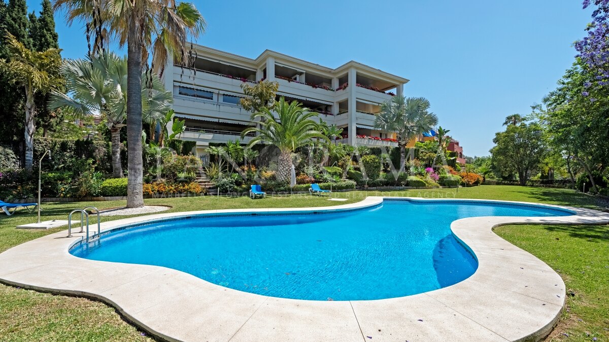 Fantastic ground floor apartment in Jardines de La Caridad on the Golden Mile