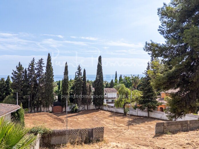 Large plot with potential to develop near Sierra Blanca