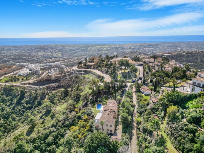 Große Eckvilla mit herrlichem Blick in El Madroñal