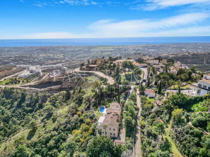 Große Eckvilla mit herrlichem Blick in El Madroñal