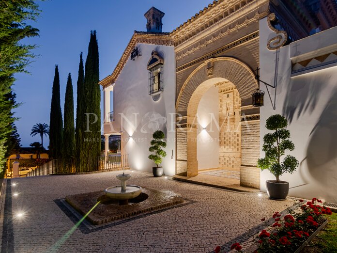 Elegant home in the heart of Sierra Blanca with stunning garden and views