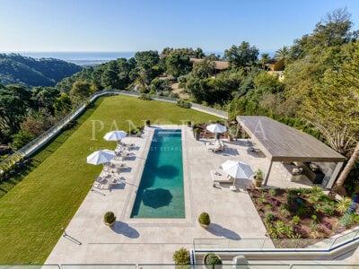 Neu erbaute Villa mit unglaublichem Ausblick