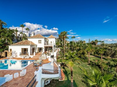 Gran finca en El Paraíso Alto con vistas al mar