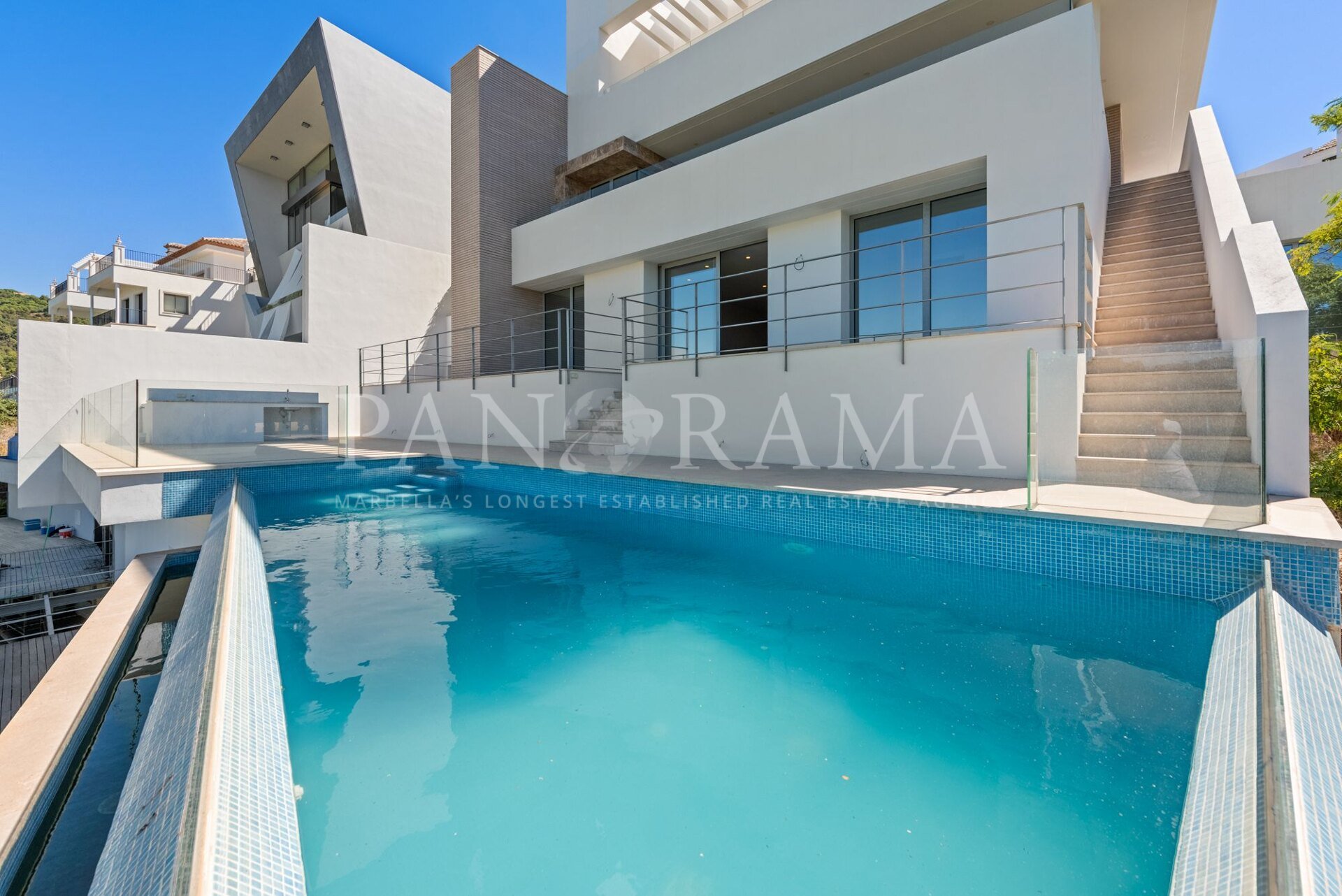 Villa pour location à long terme dans Los Arqueros, Benahavis