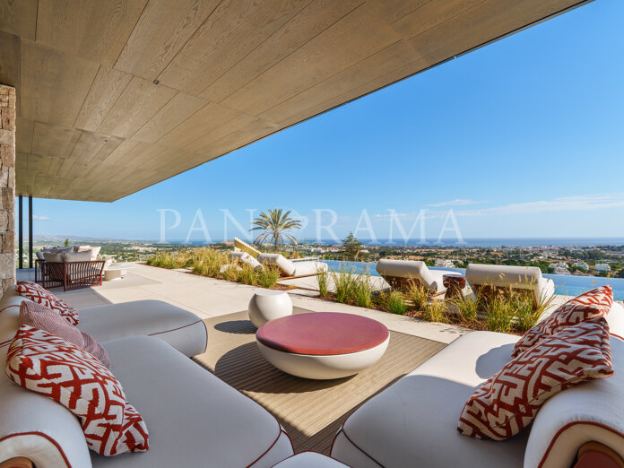 Extraordinaria villa moderna con spa, piscina climatizada, jacuzzi, gimnasio y sala de cine