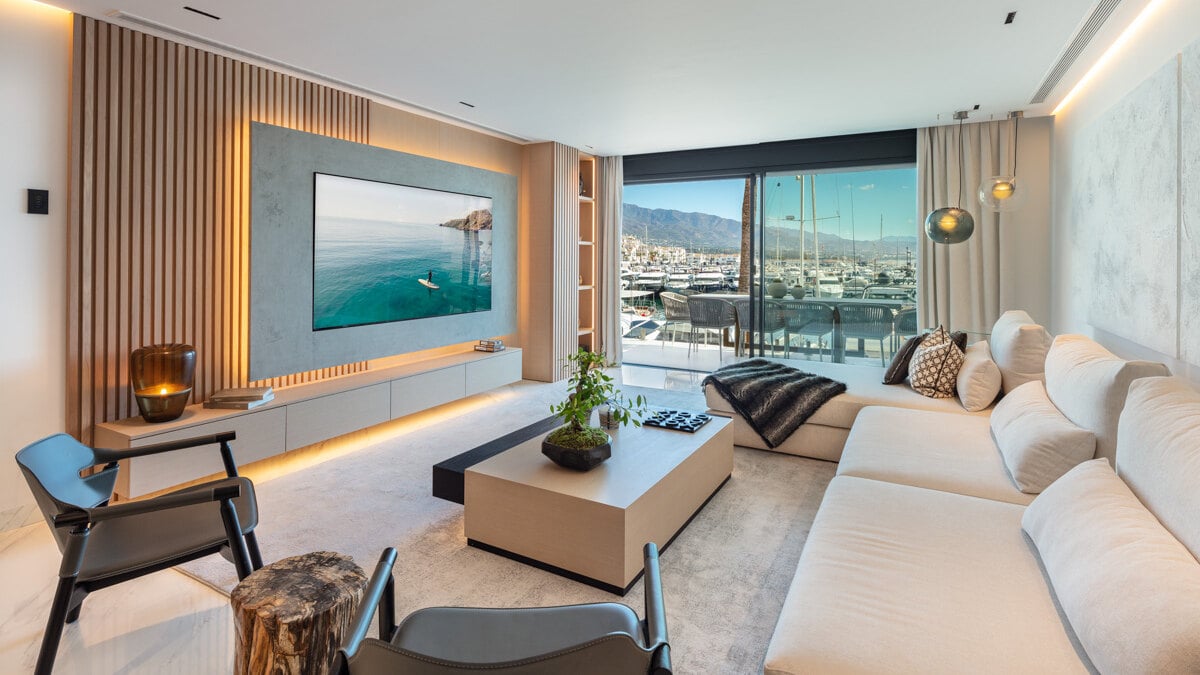 Superbe appartement en première ligne de la Marina à Puerto Banús