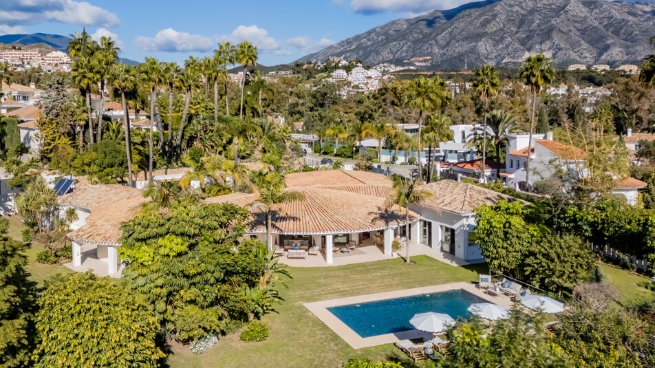 Encantadora villa de una sola planta en La Cerquilla, cerca de campos de golf
