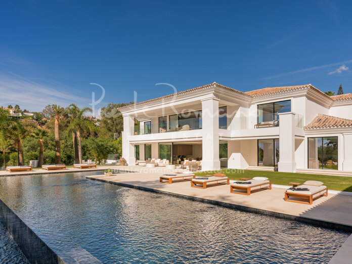 Luxury brand-new villa next to the Hotel La Quinta