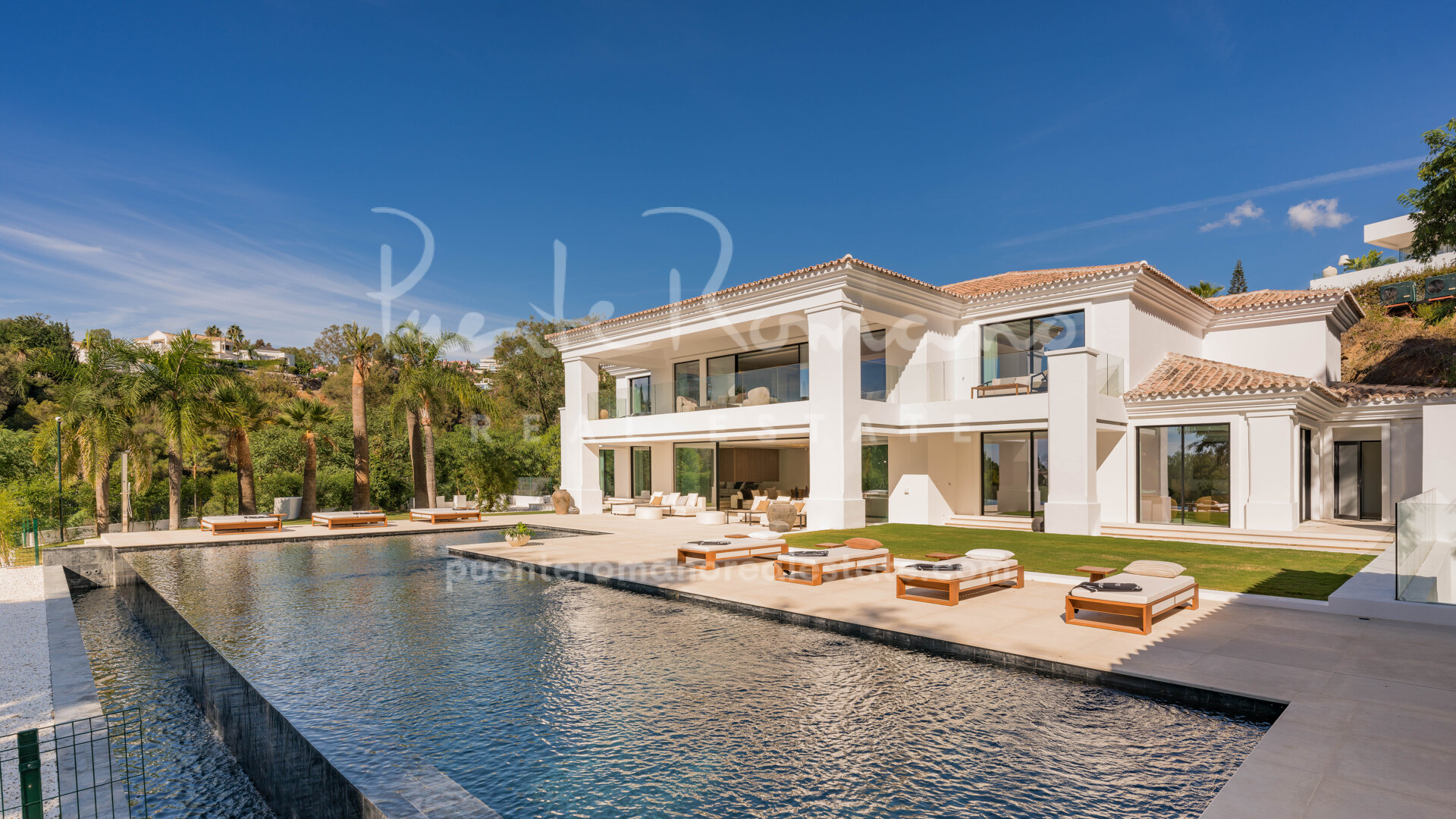 Villa de lujo a estrenar junto al Hotel La Quinta