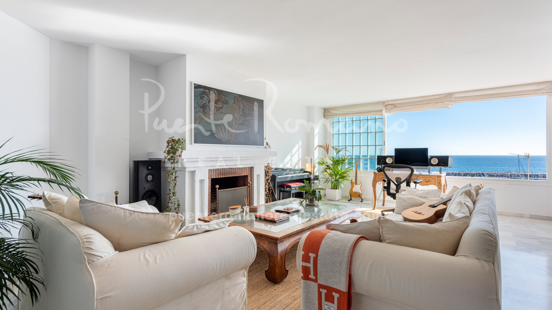 Encantador apartamento con impresionantes vistas al mar y al puerto de Puerto Banús