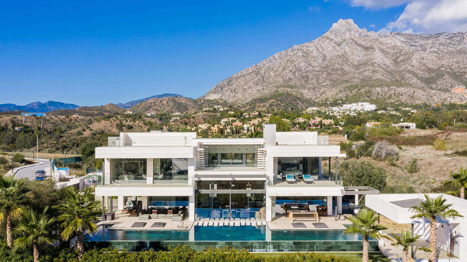 Superb modern villa with lovely views in a unique Golden Mile location