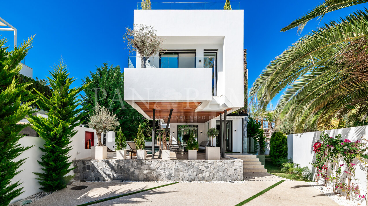 Villa in einer etablierten Strandurbanisation an der Goldenen Meile von Marbella