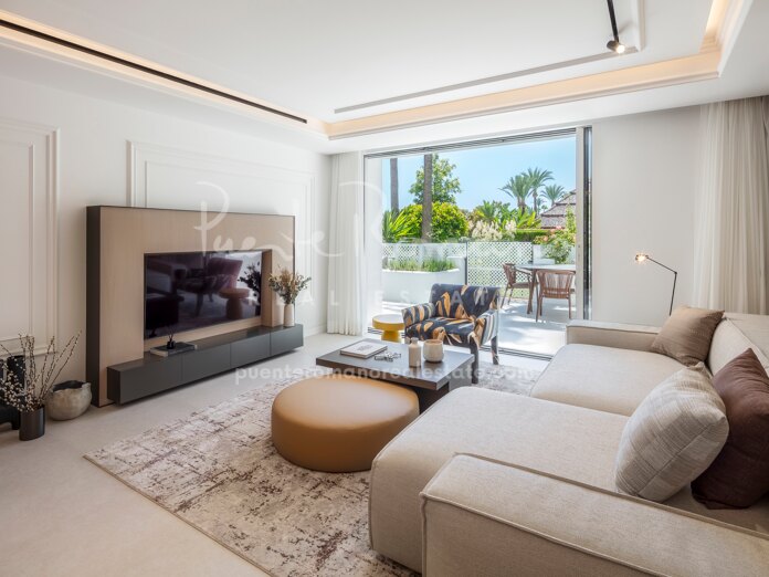 Apartamento a medida en esquina junto a la playa en Marina Puente Romano