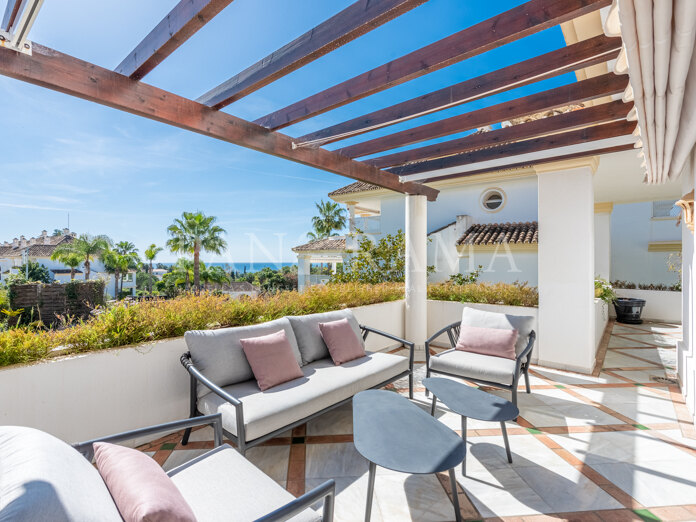 Luxury Apartment above the Golden Mile Winter months